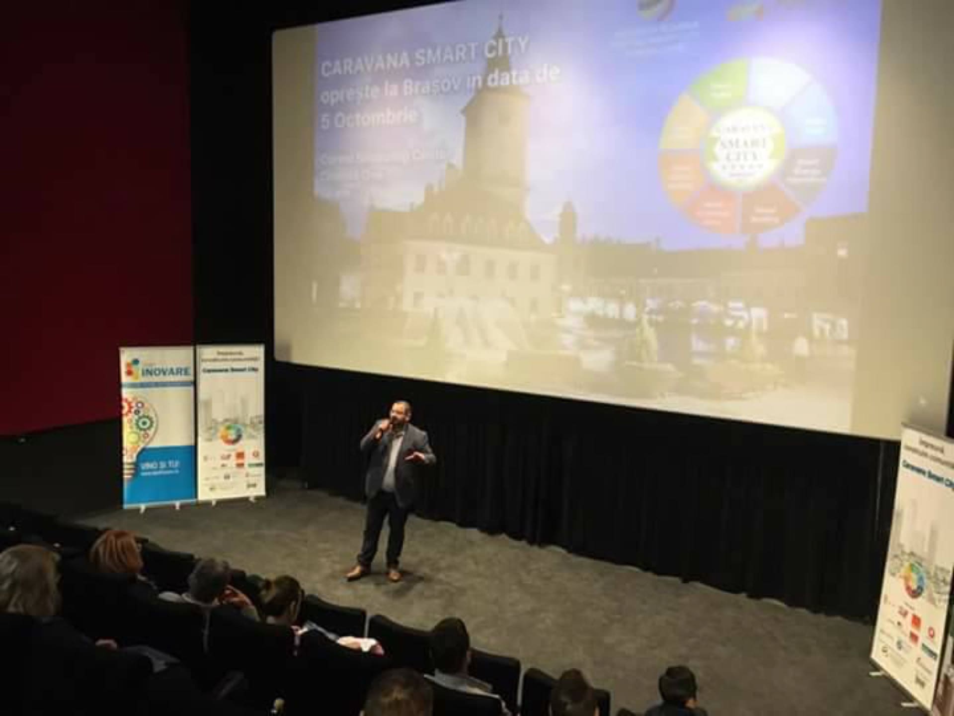 Caravana Smart City a adus la Braşov conceptul „containerelor inteligente”