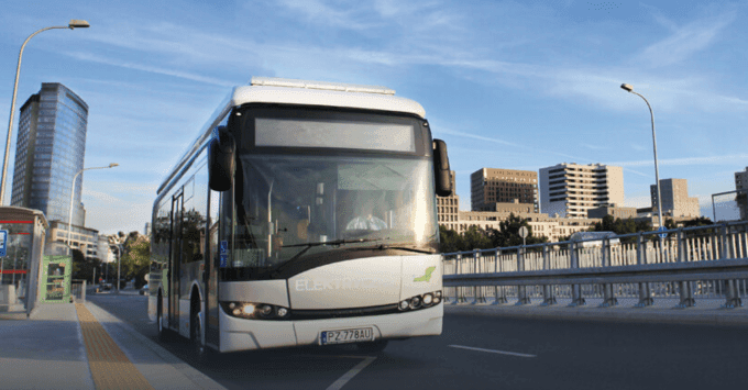 Emil Boc: „Nu vreau să ne lăudăm, ne-am aliniat oraşelor europene.” Primele autobuze electrice din țară merg la Cluj.