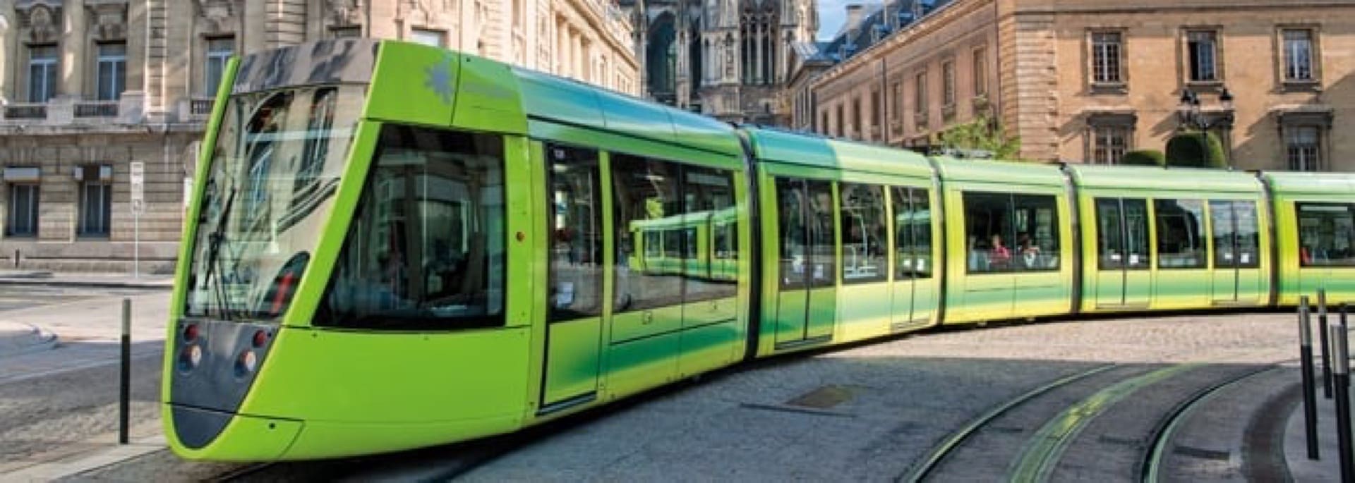 Primăria Iaşi vrea să introducă trenuri urbane